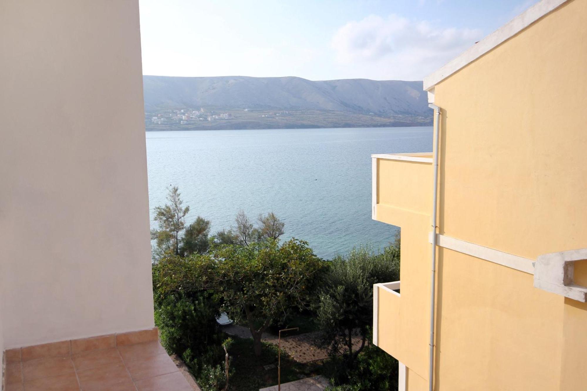 Apartments And Rooms By The Sea Pag - 3152 Pag Town Exterior photo
